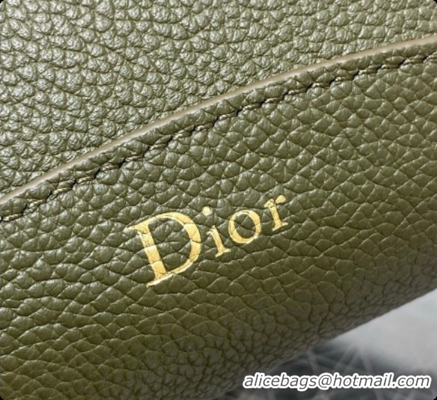 Best Price Dior Medium Dior Médaillon Bucket Bag in Green Grained Calfskin 6072548 2026