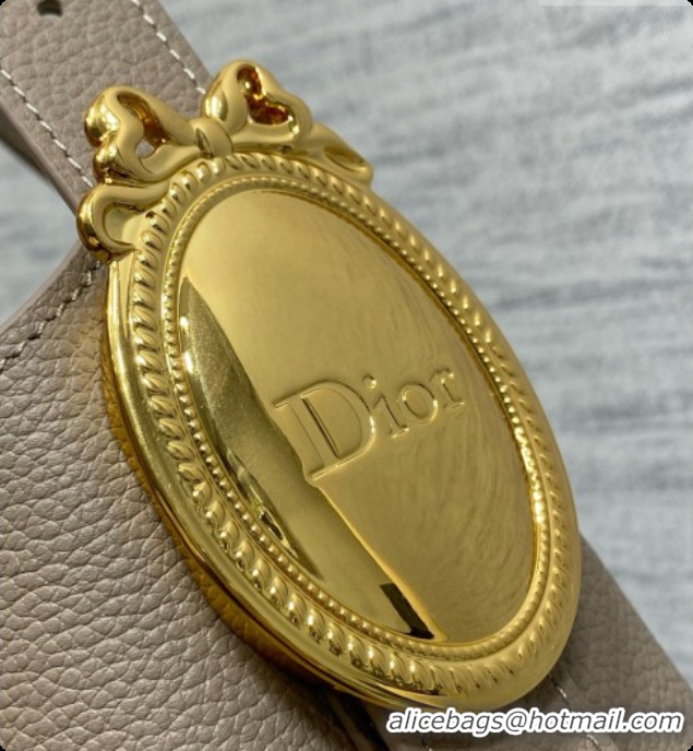 New Fashion Dior Medium Dior Médaillon Bucket Bag in Grey Grained Calfskin 6072550 2026