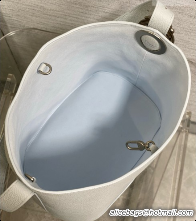 Classic Practical Dior Medium Dior Médaillon Bucket Bag in Light Blue Grained Calfskin 6072551 2026