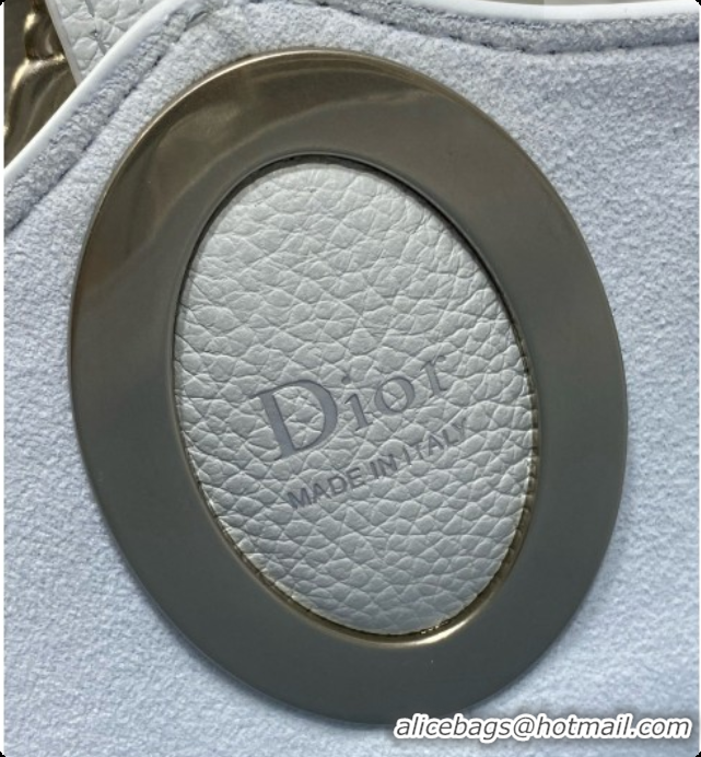 Classic Practical Dior Medium Dior Médaillon Bucket Bag in Light Blue Grained Calfskin 6072551 2026