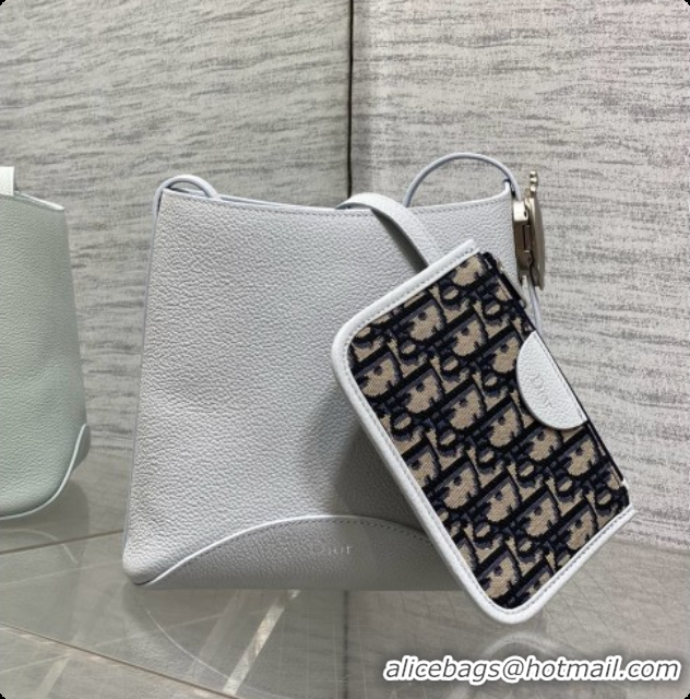 New Style Dior Small Dior Médaillon Bucket Bag in Light Blue Grained Calfskin 6072552 2026
