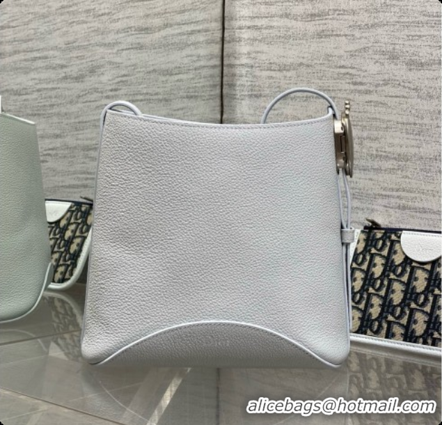 New Style Dior Small Dior Médaillon Bucket Bag in Light Blue Grained Calfskin 6072552 2026