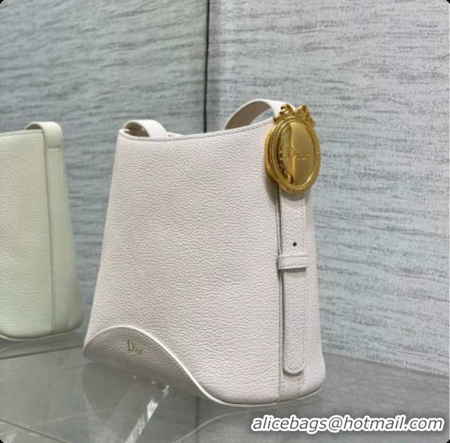 Pretty Style Dior Small Dior Médaillon Bucket Bag in White Grained Calfskin 6072554 2026