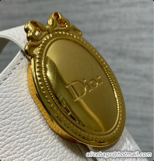 Pretty Style Dior Small Dior Médaillon Bucket Bag in White Grained Calfskin 6072554 2026