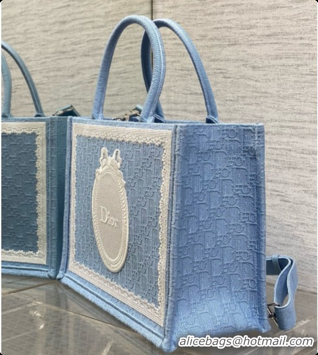 Good Quality Dior Medium Dior Book Tote with Strap in Blue Dior Oblique Jacquard and Dior Médaillon 6090242 2026