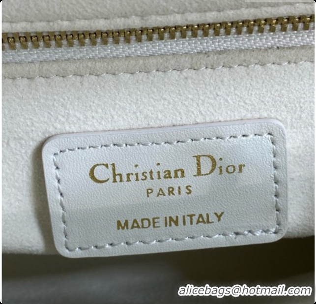 Best Quality Dior Mini Lady Dior Bag in Cannage Lambskin with Bow D090252 White/Beige 2026