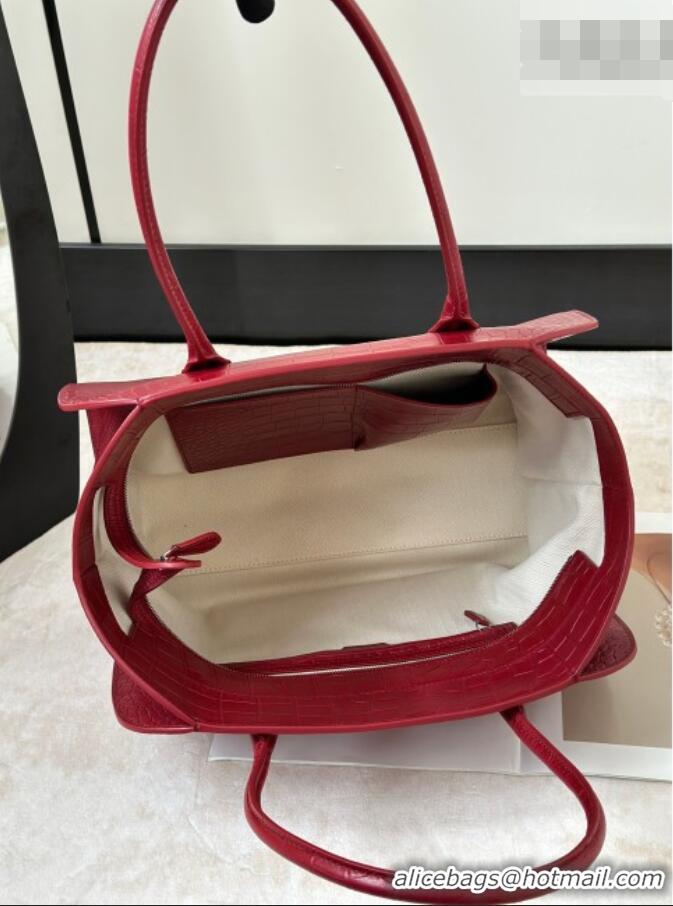 Classic Specials The Row Marlo 14 Bag in Samanta Crocodile Embossed Leather 8823 Red 2026
