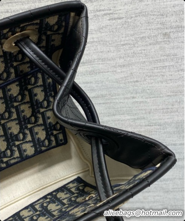 Trendy Design Dior Qixi Small Dior Promenade Shopping Bag in Vanilla Flat Cannage Calfskin D090331 Black 2026