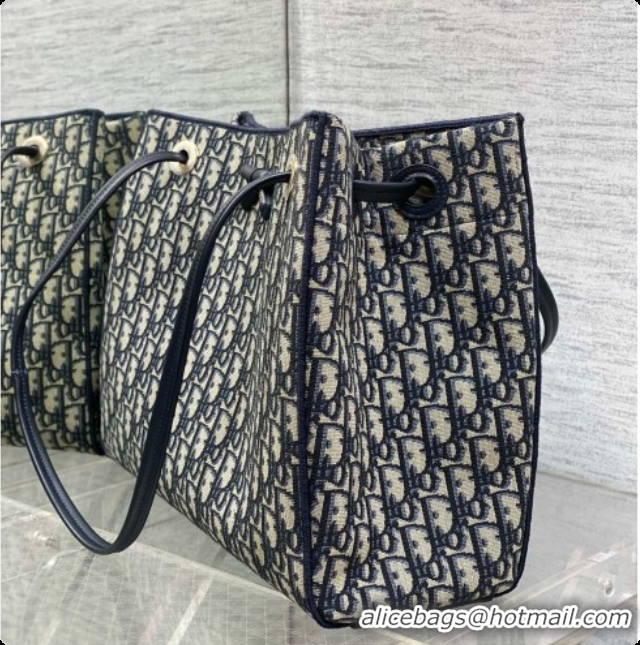Luxury Dior Medium Dior Promenade Shopping Bag in Blue Dior Oblique Jacquard D090341 2026