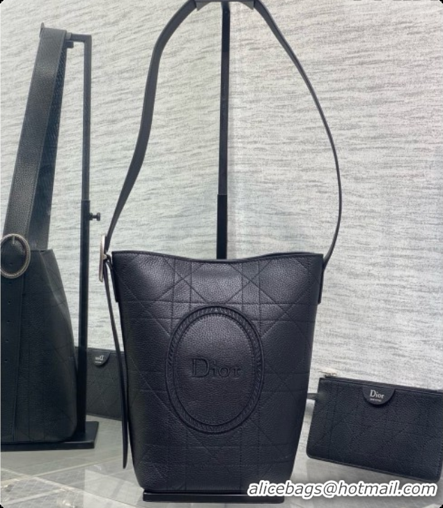 Sumptuous Dior Jett Médaillon Small Bucket Bag in Cannage Grained Calfskin Black 2026 6090429