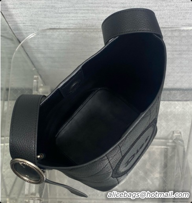 Sumptuous Dior Jett Médaillon Small Bucket Bag in Cannage Grained Calfskin Black 2026 6090429