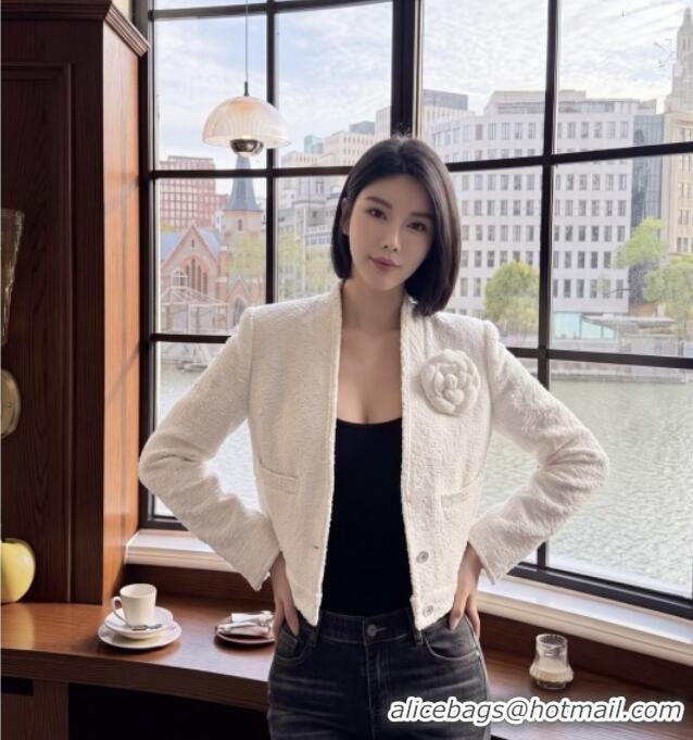 Luxury Cheap Chanel Tweed Jacket with Camellia CH093004 White 2026