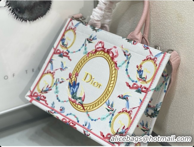 Best Product Dior Qixi Medium Dior Book Tote with Strap in Multicolor Dior Colibri Embroidery and Dior Médaillon D100727