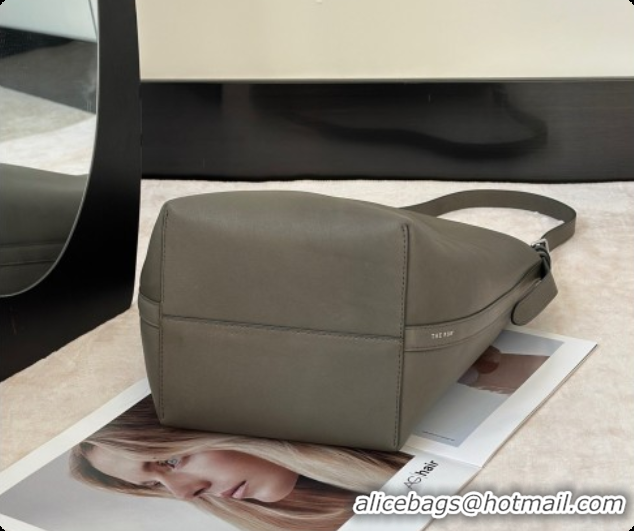 Luxurious The Row Park Bucket Bag in Masoni Leather 8860 Grey 2026