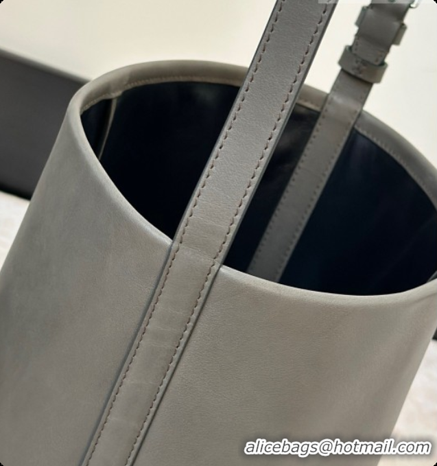 Luxurious The Row Park Bucket Bag in Masoni Leather 8860 Grey 2026