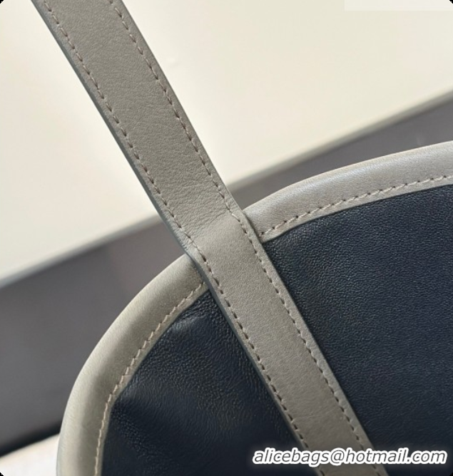 Luxurious The Row Park Bucket Bag in Masoni Leather 8860 Grey 2026
