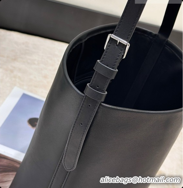 Low Price The Row Park Bucket Bag in Masoni Leather 8860 Black 2026