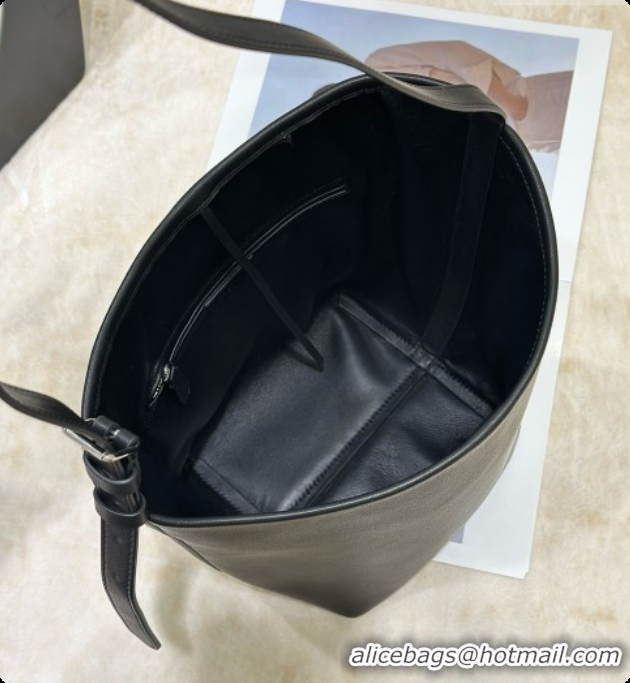 Low Price The Row Park Bucket Bag in Masoni Leather 8860 Black 2026