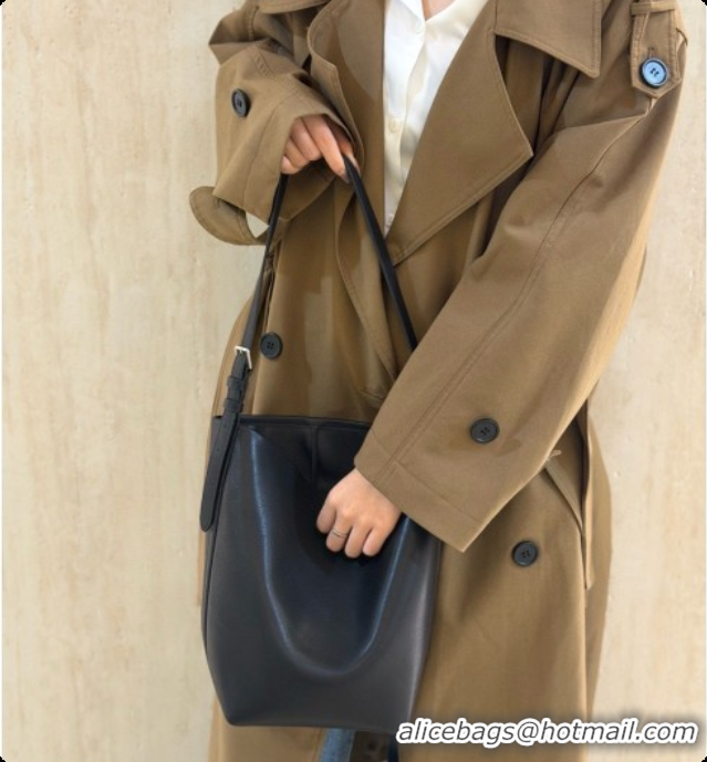 Low Price The Row Park Bucket Bag in Masoni Leather 8860 Black 2026