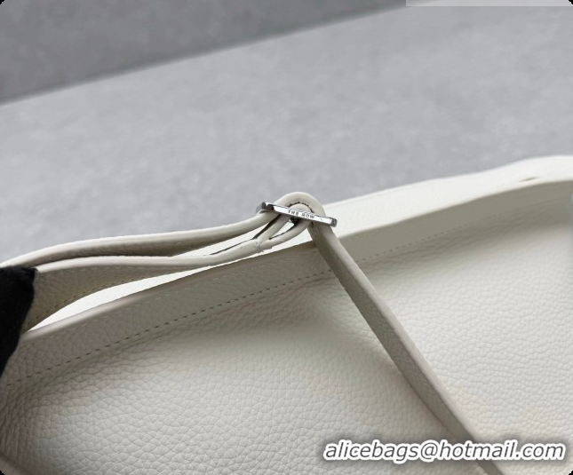 Cheaps The Row Banana Crossbody Bag in Grained Leather 1871 White 2026