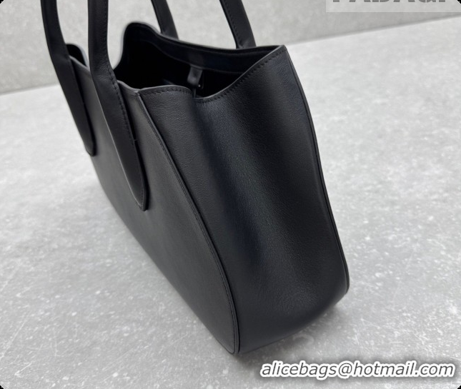 Grade Design The Row Alger Shoulder Bag in Smooth Leather 1842 Black 2026