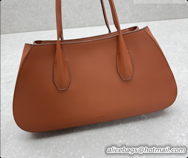 Best Quality The Row Alger Shoulder Bag in Smooth Leather 1842 Caramel 2026
