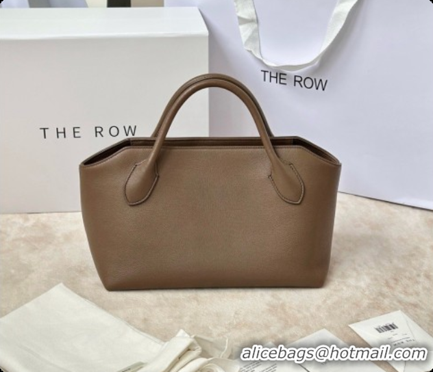 Good Quality The Row Terrasse Bauletto Bag in Grained Calfskin 8870 TR91448 Tawny Brown 2026