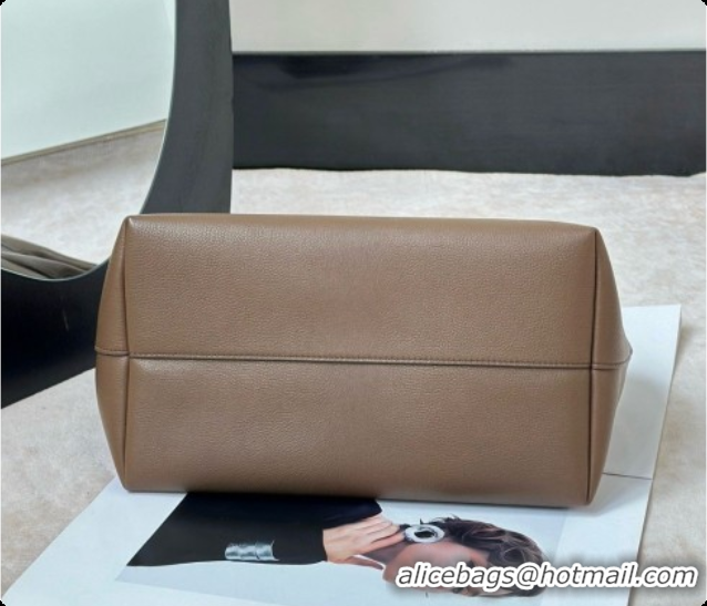 Good Quality The Row Terrasse Bauletto Bag in Grained Calfskin 8870 TR91448 Tawny Brown 2026