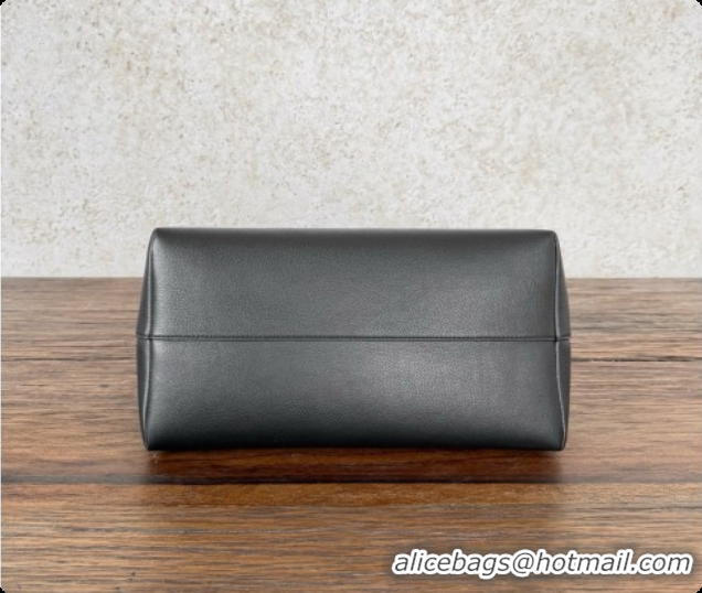 Luxurious The Row Small Terrasse Bag Bag in Grainy Calfskin 1868 TR91452 Black 2026