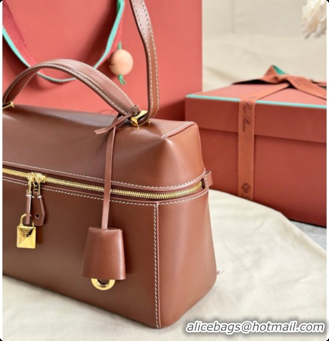 Good Quality Loro Piana LP Extra Bag L27 in Smooth Leather Caramel 2026 FAO3001
