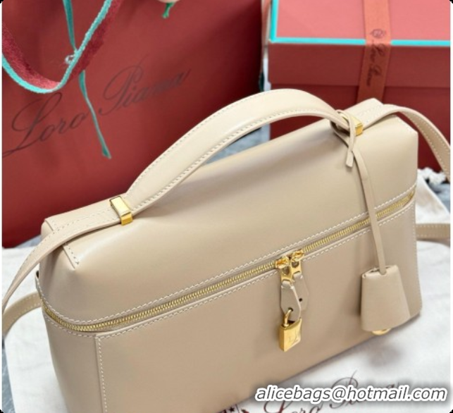 Stylish Loro Piana LP Extra Bag L27 in Smooth Leather Light Mastic 2026 FAO3001