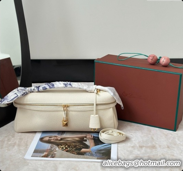 Feminine Loro Piana Extra Softy Bag L33 in Grained Calfskin 8813 White 2026