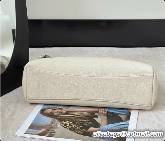 Feminine Loro Piana Extra Softy Bag L33 in Grained Calfskin 8813 White 2026