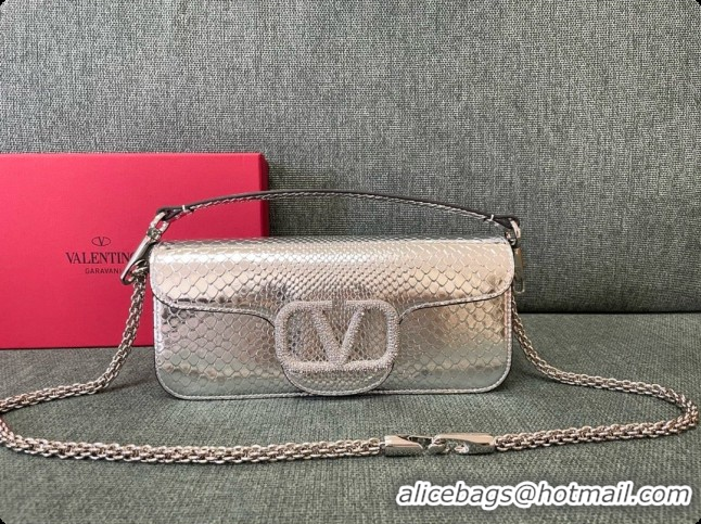 Trendy Design Valentino Medium Loco Shoulder Bag in Snake-embossed Calfskin 1133S Silver 2026