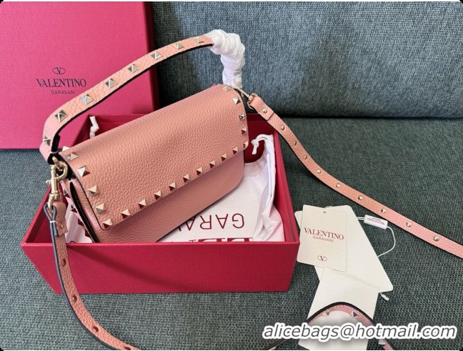 Duplicate Valentino Rockstud Grainy Calfskin Pouch 3022 Pink 2026