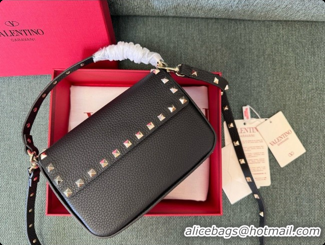 Sumptuous Valentino Rockstud Grainy Calfskin Pouch 3022 Black 2026