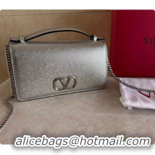 Top Design Valentino VLogo Signature Grainy Calfskin Wallet With Chain 2068 Silver 2026