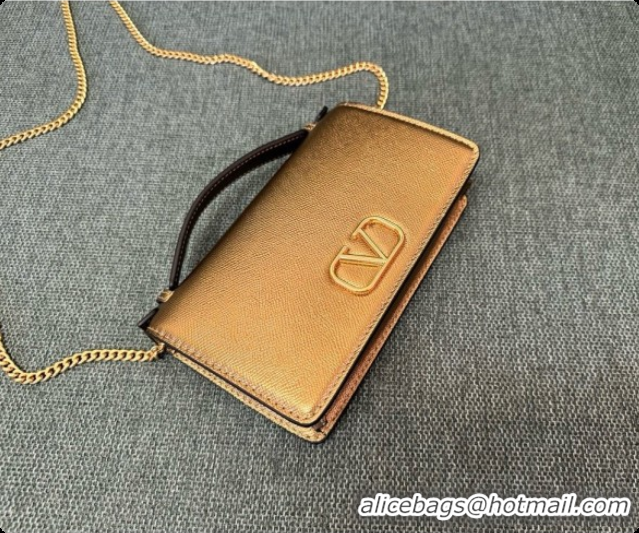 Top Grade Valentino VLogo Signature Grainy Calfskin Wallet With Chain 2068 Gold 2026