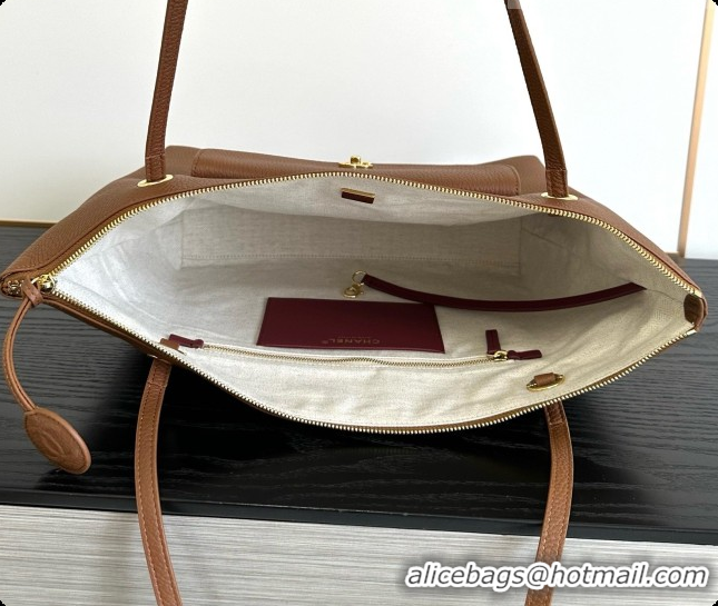 Unique Style Chanel Tote Bag with Pocket in Grained Calfskin AS6483 Caramel Brown 2026