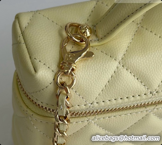 Shoulder Carry Chanel Mini Vanity with Chain in Quilted Grained Calfskin CH100815 Yellow 2026