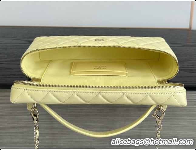 Chanel Vanity with Chain in Quilted Grained Calfskin CH100802 Yellow 2026