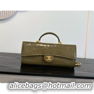 Charming Chanel Clutch with Chain in Crocodile Pattern Calfskin AP5280 Green 2026