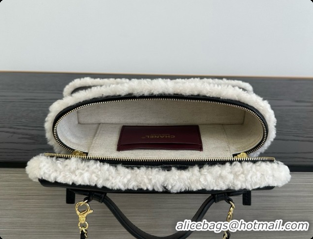 Purchase Chanel Vanity with Chain in Calfskin and Wool CH100871 Black 2026