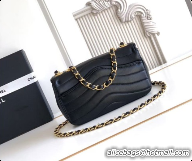 Good Looking Chanel Small Flap Bag in Patinated Lambskin AS6498 Black 2026