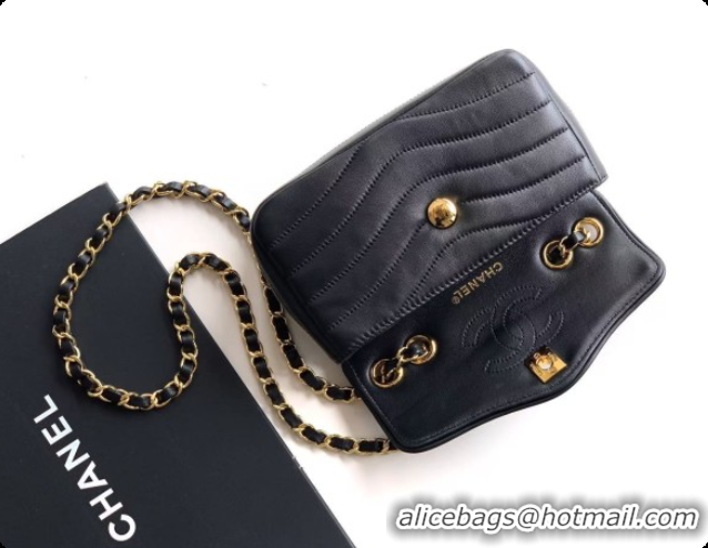 Good Looking Chanel Small Flap Bag in Patinated Lambskin AS6498 Black 2026