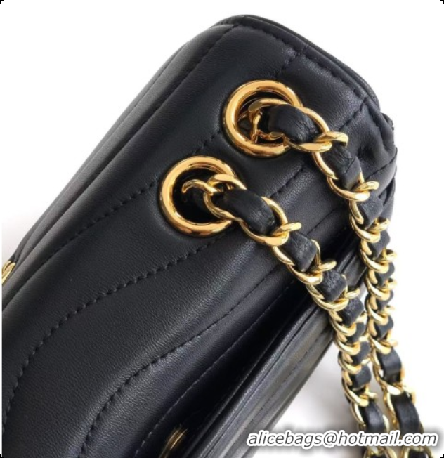 Good Looking Chanel Small Flap Bag in Patinated Lambskin AS6498 Black 2026