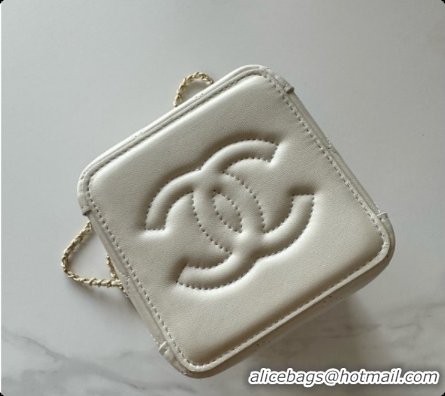 Luxury Chanel Lambskin Bucket Bag with Chain AP5359 White 2026