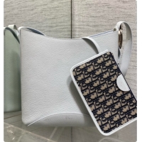 Classic Practical Dior Medium Dior Médaillon Bucket Bag in Light Blue Grained Calfskin 6072551 2026