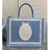 Good Quality Dior Medium Dior Book Tote with Strap in Blue Dior Oblique Jacquard and Dior Médaillon 6090242 2026