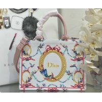 Best Product Dior Qixi Medium Dior Book Tote with Strap in Multicolor Dior Colibri Embroidery and Dior Médaillon D100727